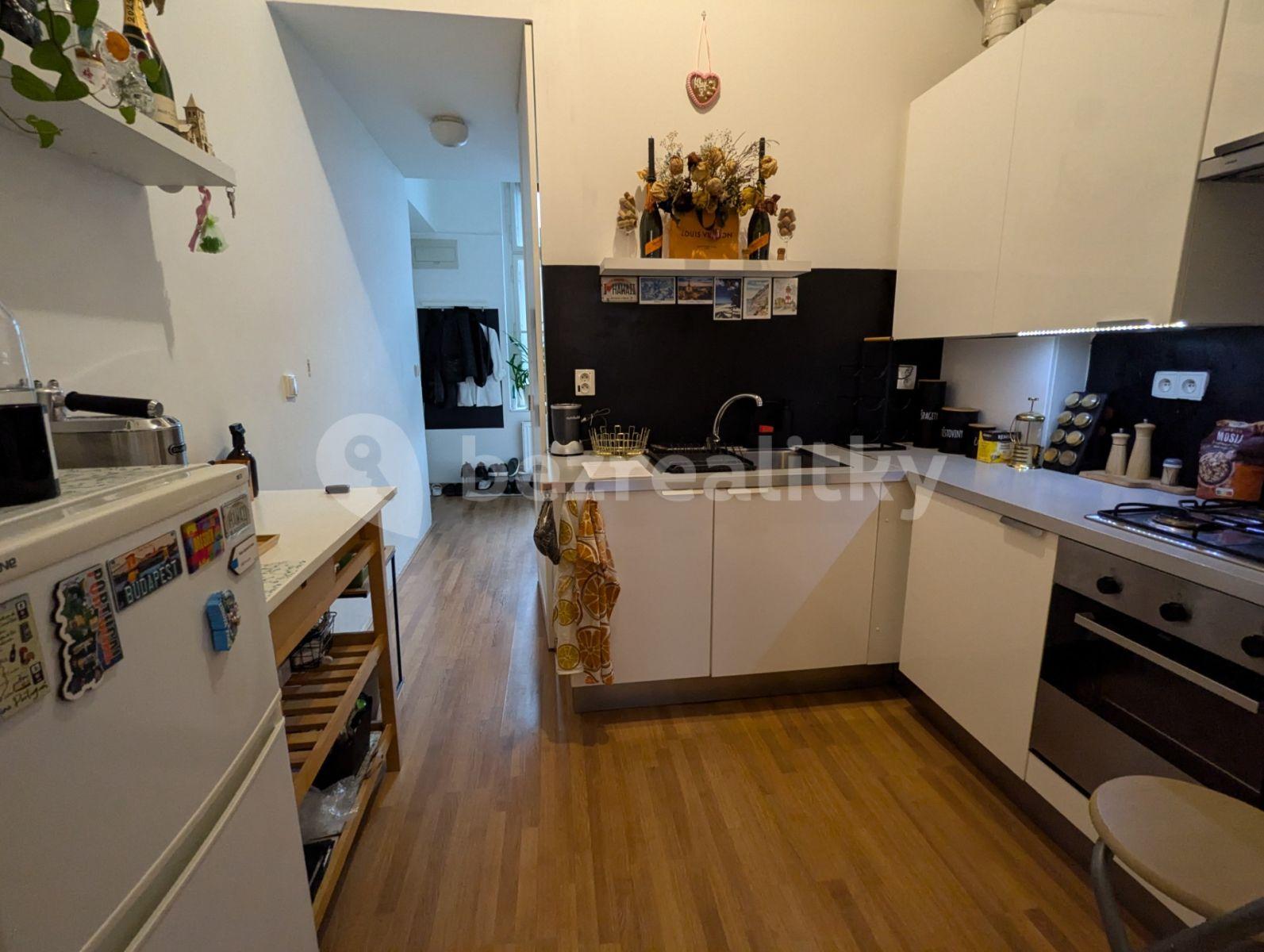 Prenájom bytu 1-izbový 46 m², Veverkova, Praha, Praha