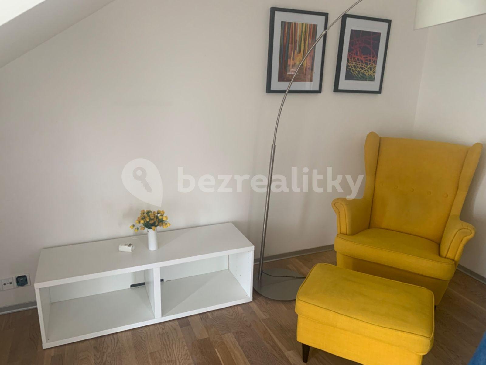 Predaj bytu 1-izbový 58 m², Velvarská, Praha, Praha