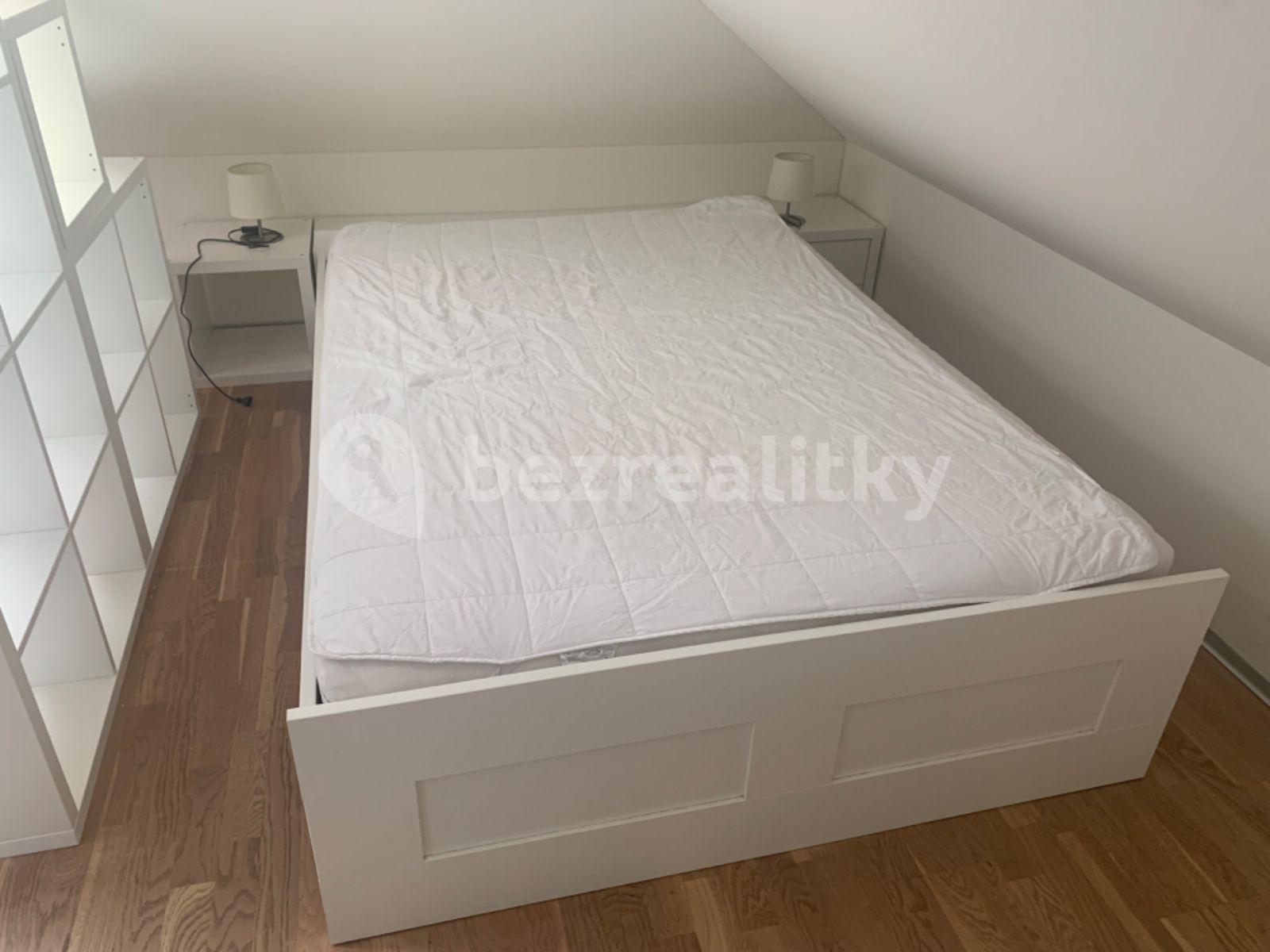 Predaj bytu 1-izbový 58 m², Velvarská, Praha, Praha