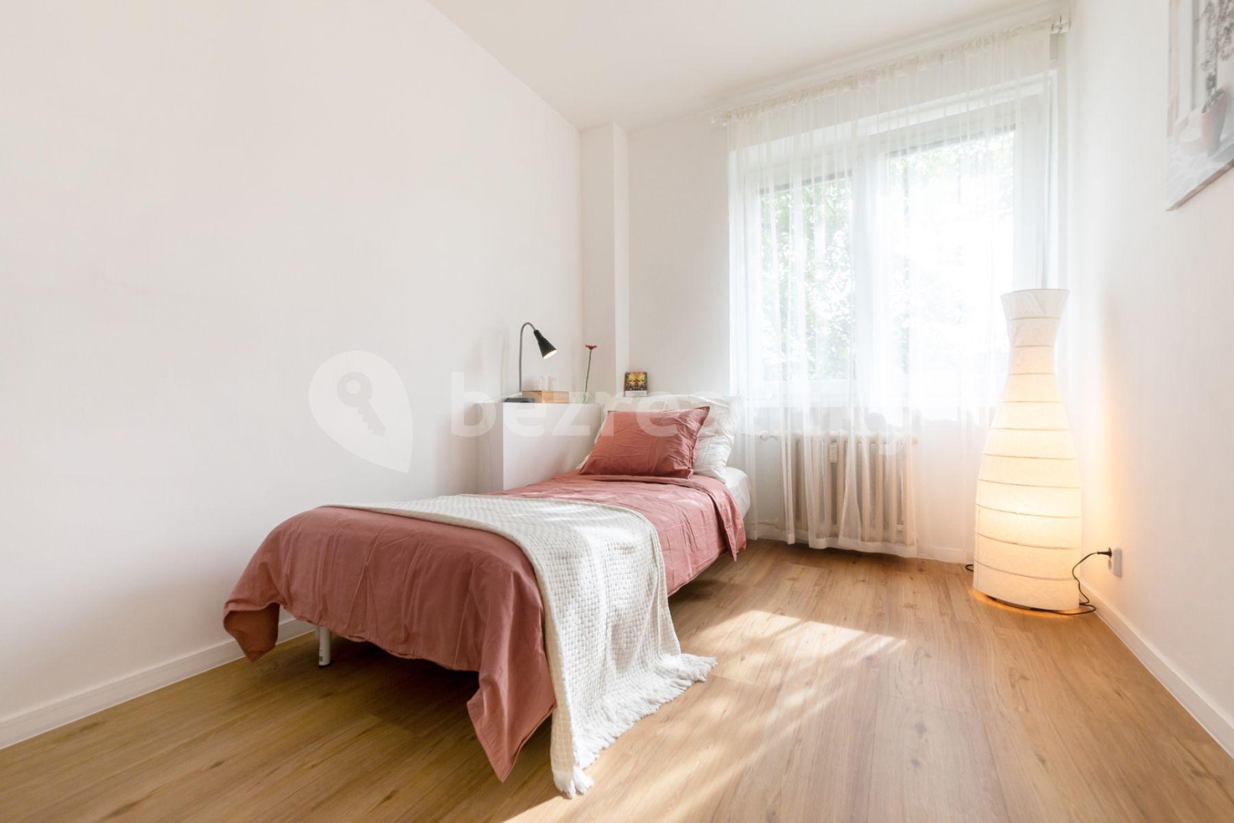 Predaj bytu 4-izbový 74 m², Měchenická, Praha, Praha