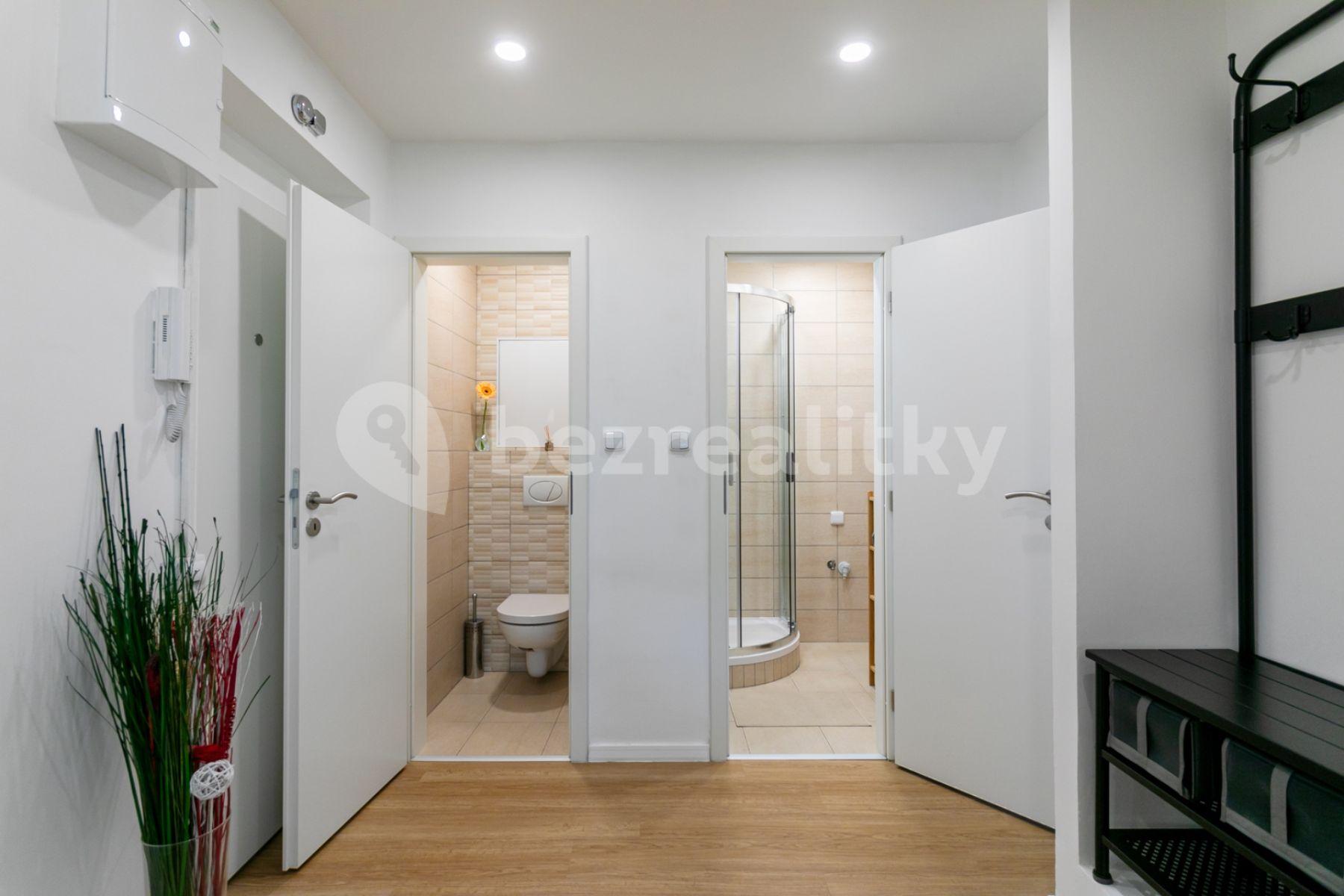 Predaj bytu 4-izbový 74 m², Měchenická, Praha, Praha