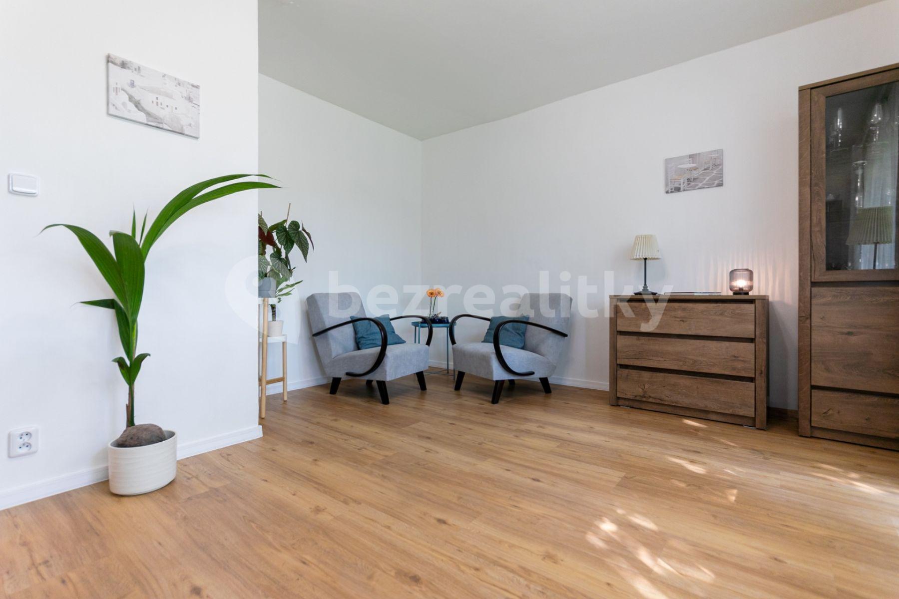 Predaj bytu 4-izbový 74 m², Měchenická, Praha, Praha