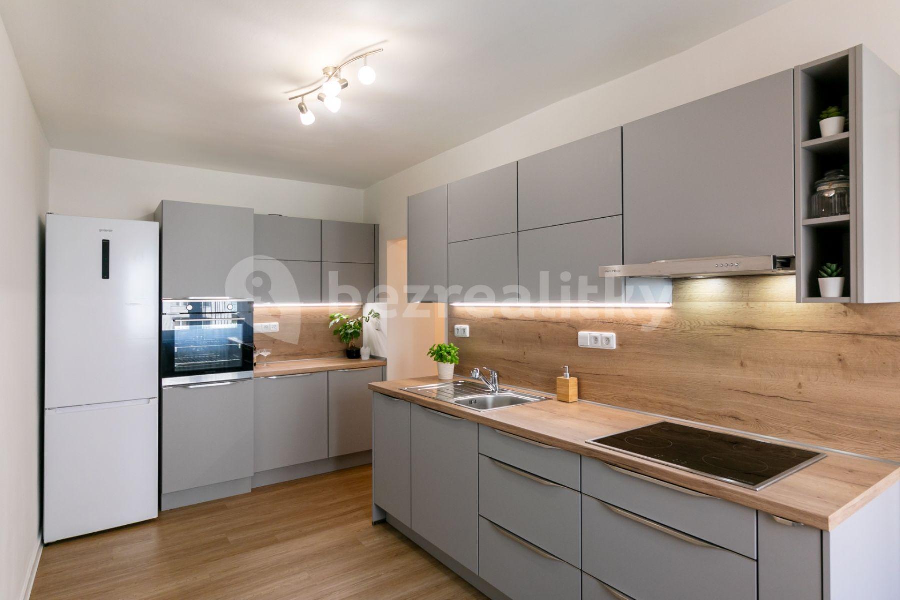 Predaj bytu 4-izbový 74 m², Měchenická, Praha, Praha