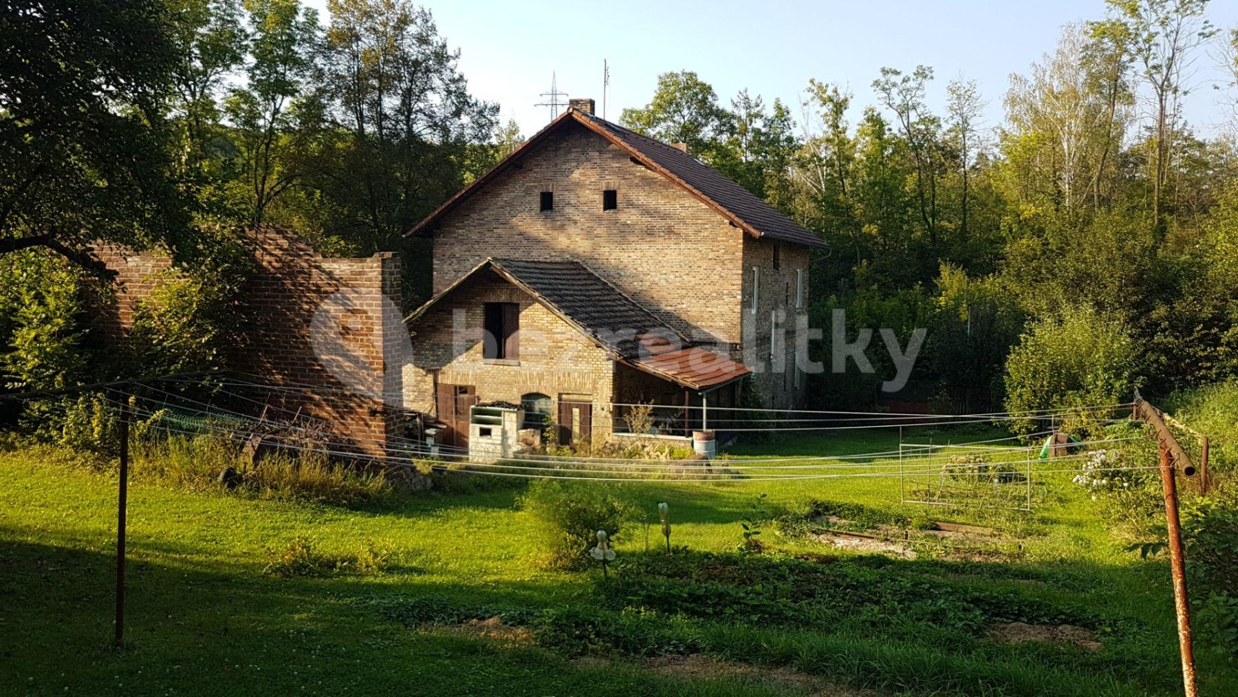 Prenájom bytu 3-izbový 100 m², U Vápenice, Praha, Praha