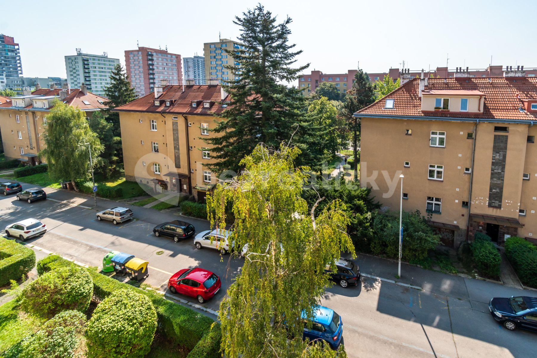 Prenájom bytu 2-izbový 55 m², Nad Vodovodem, Praha, Praha