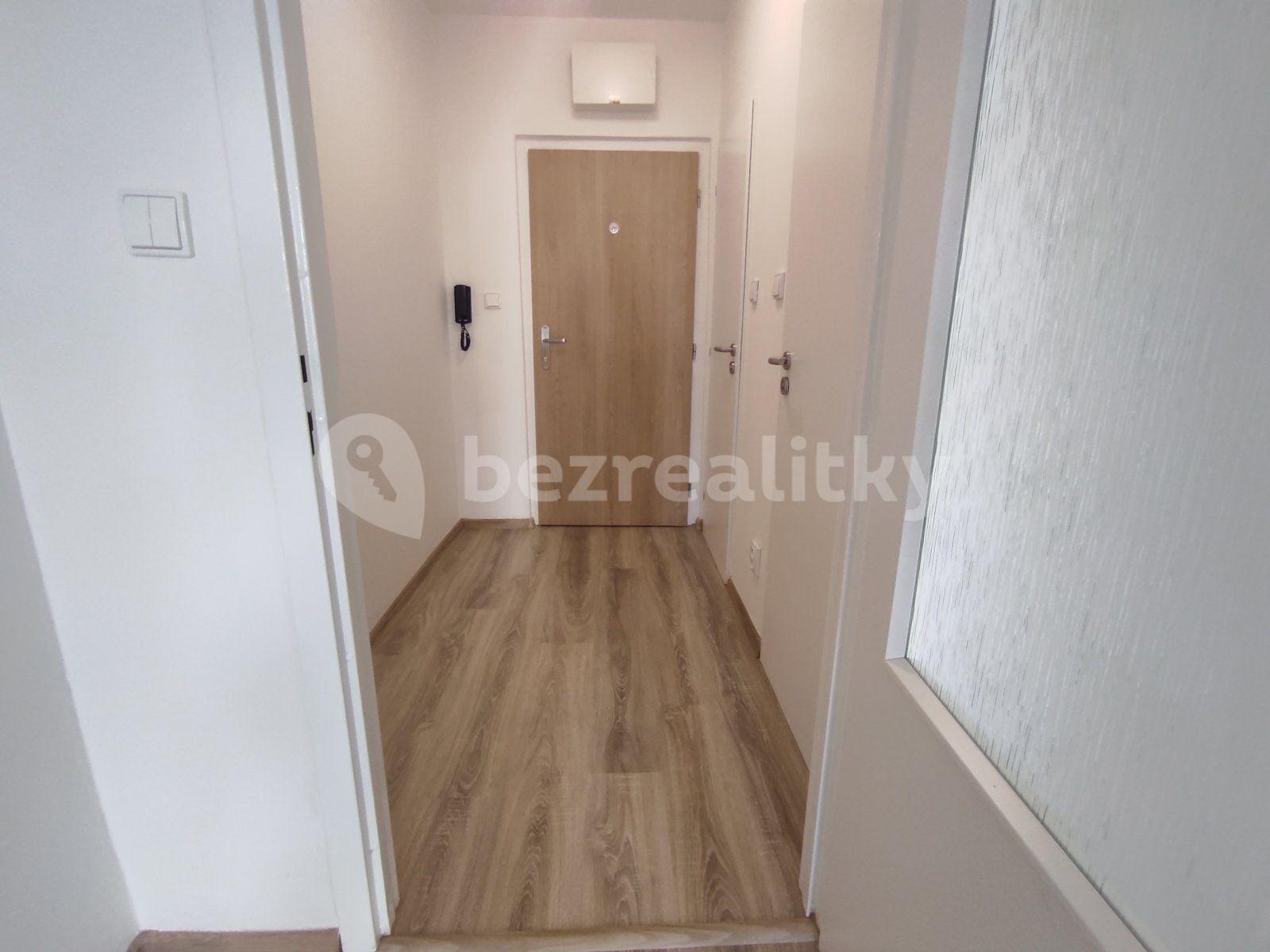 Prenájom bytu 1-izbový 28 m², Masarykova třída, Orlová, Moravskoslezský kraj