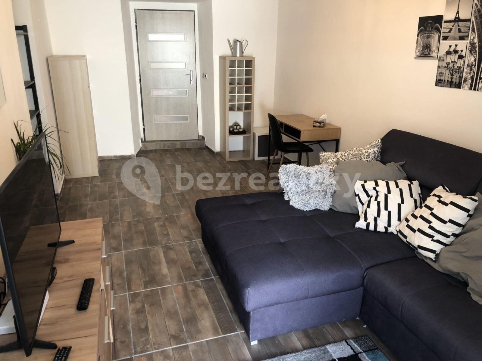 Predaj bytu 3-izbový 69 m², Kynského, Slaný, Středočeský kraj