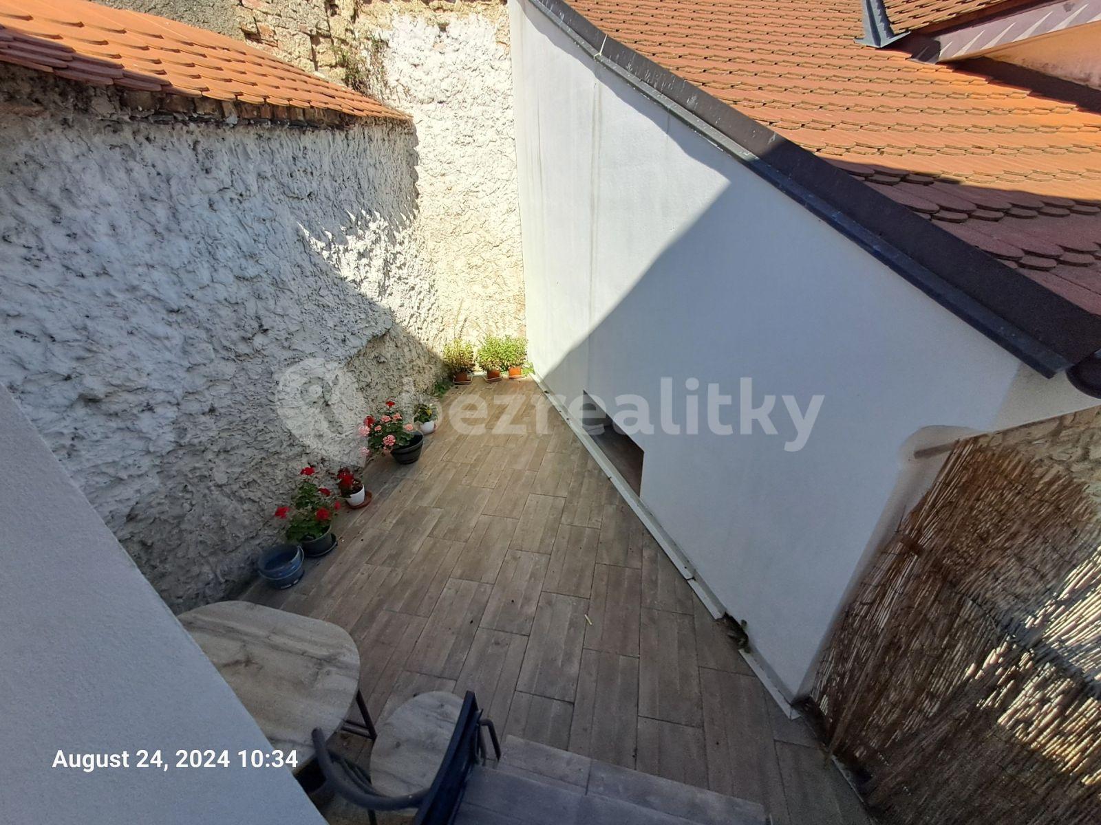 Predaj bytu 3-izbový 69 m², Kynského, Slaný, Středočeský kraj