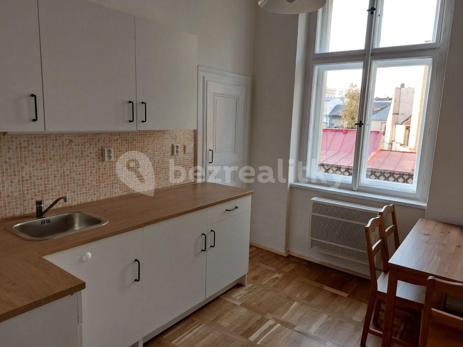 Prenájom bytu 2-izbový 65 m², Vltavská, Praha, Praha