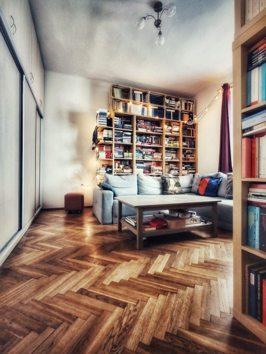 Prenájom bytu 3-izbový 84 m², Pod Kotlaskou, Praha, Praha