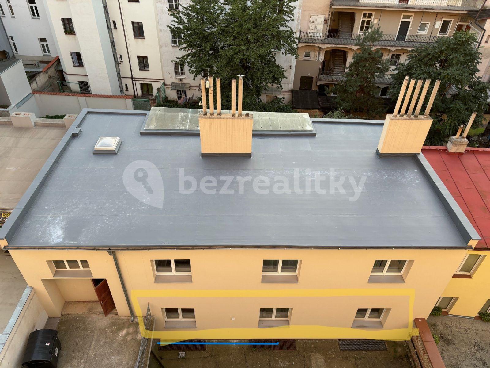 Prenájom bytu 3-izbový 84 m², Pod Kotlaskou, Praha, Praha