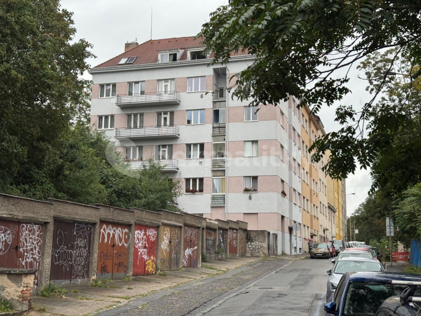 Predaj garáže 18 m², Boleslavova, Praha, Praha