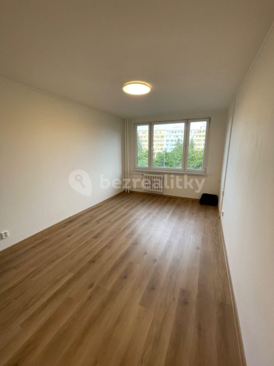 Prenájom bytu 2-izbový 40 m², Pujmanové, Praha, Praha