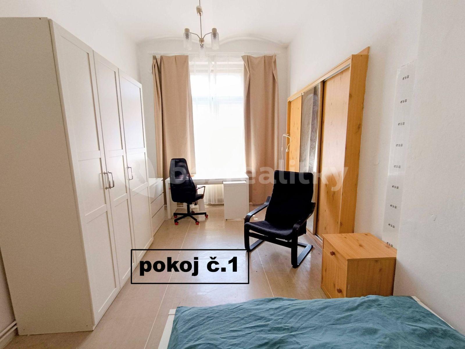 Prenájom bytu 3-izbový 18 m², Lesnická, Praha, Praha