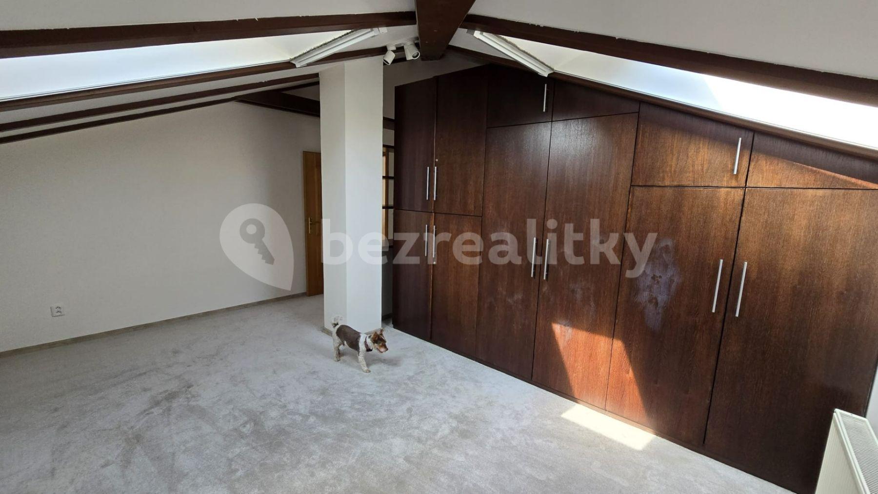 Prenájom domu 279 m², pozemek 517 m², K Oboře, Praha, Praha