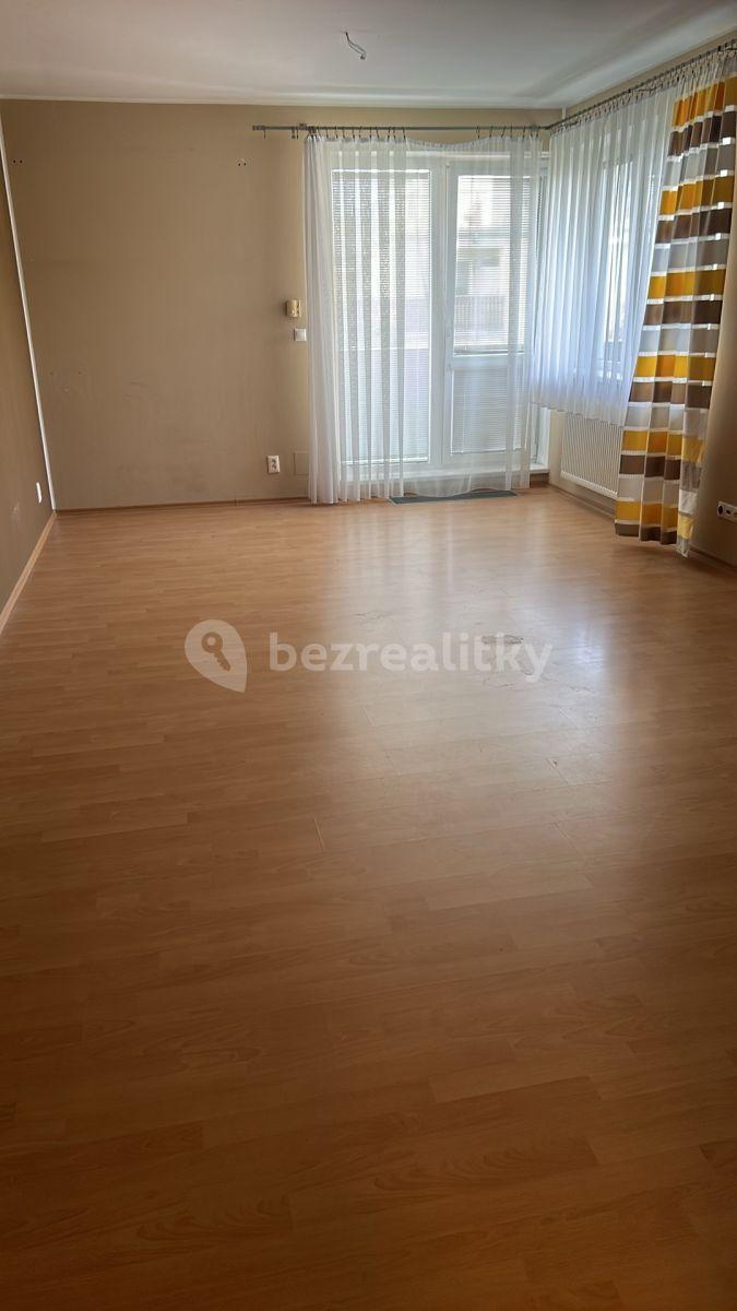 Prenájom bytu 3-izbový 79 m², Wiesenthalova, Praha, Praha