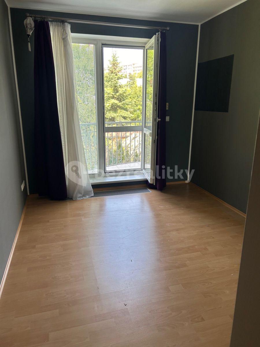 Prenájom bytu 3-izbový 79 m², Wiesenthalova, Praha, Praha