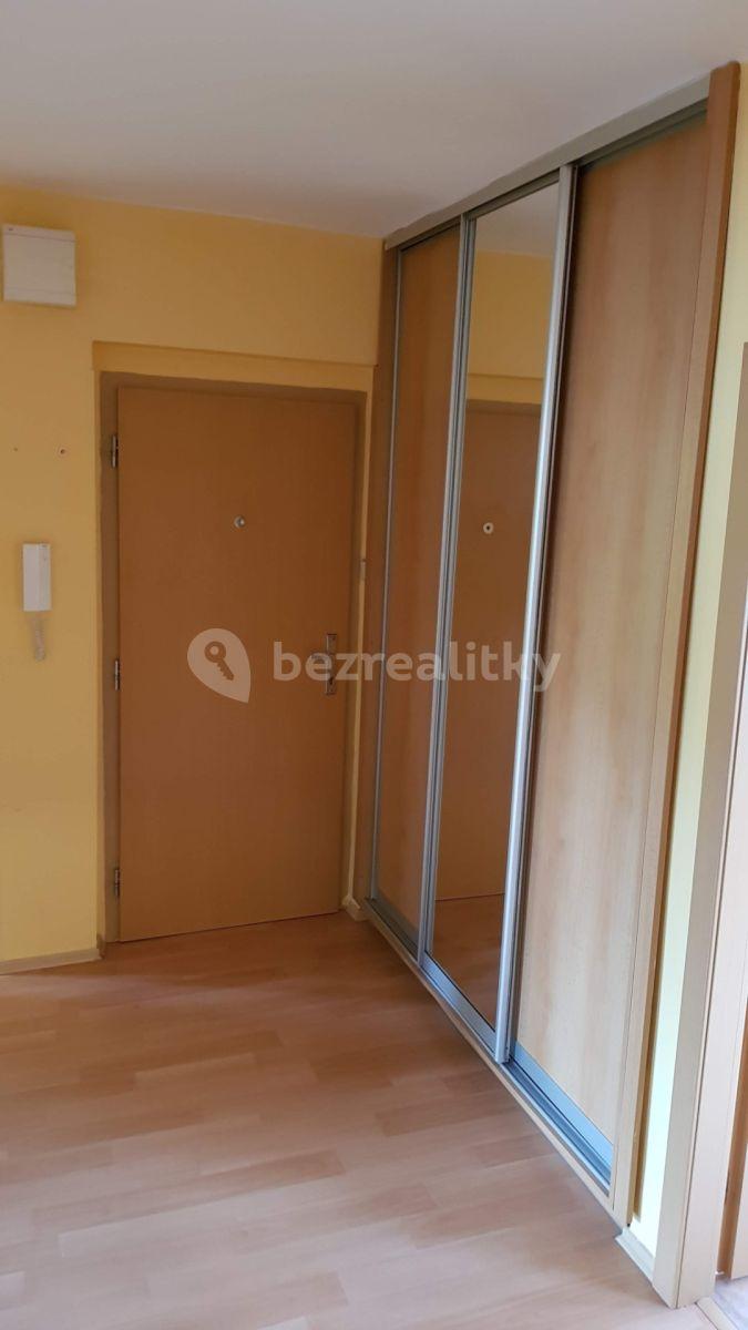 Prenájom bytu 3-izbový 72 m², Boháčova, Pardubice, Pardubický kraj