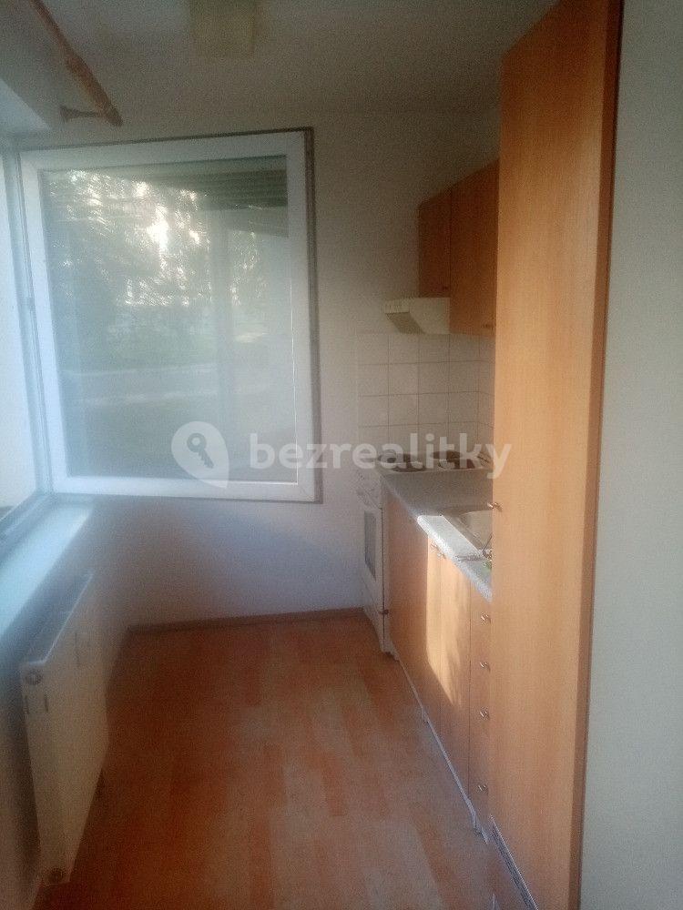 Prenájom bytu 1-izbový 29 m², Braniborská, Milovice, Středočeský kraj