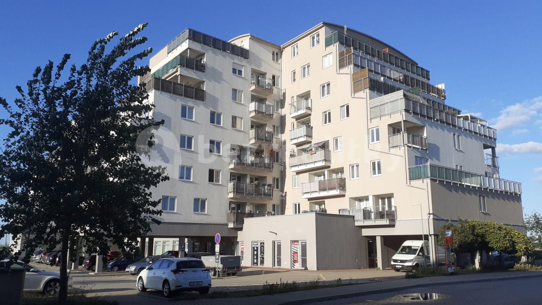 Prenájom bytu 2-izbový 45 m², V Honech, Klecany, Středočeský kraj