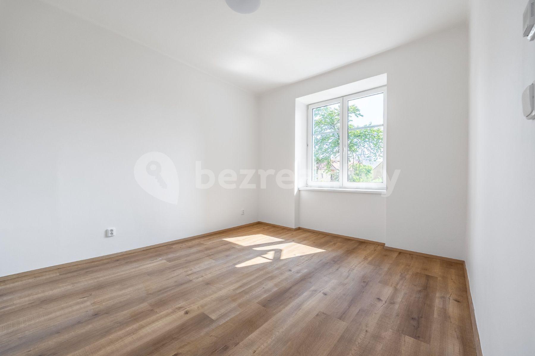 Predaj bytu 3-izbový 68 m², Stehlíkova, Slaný, Středočeský kraj