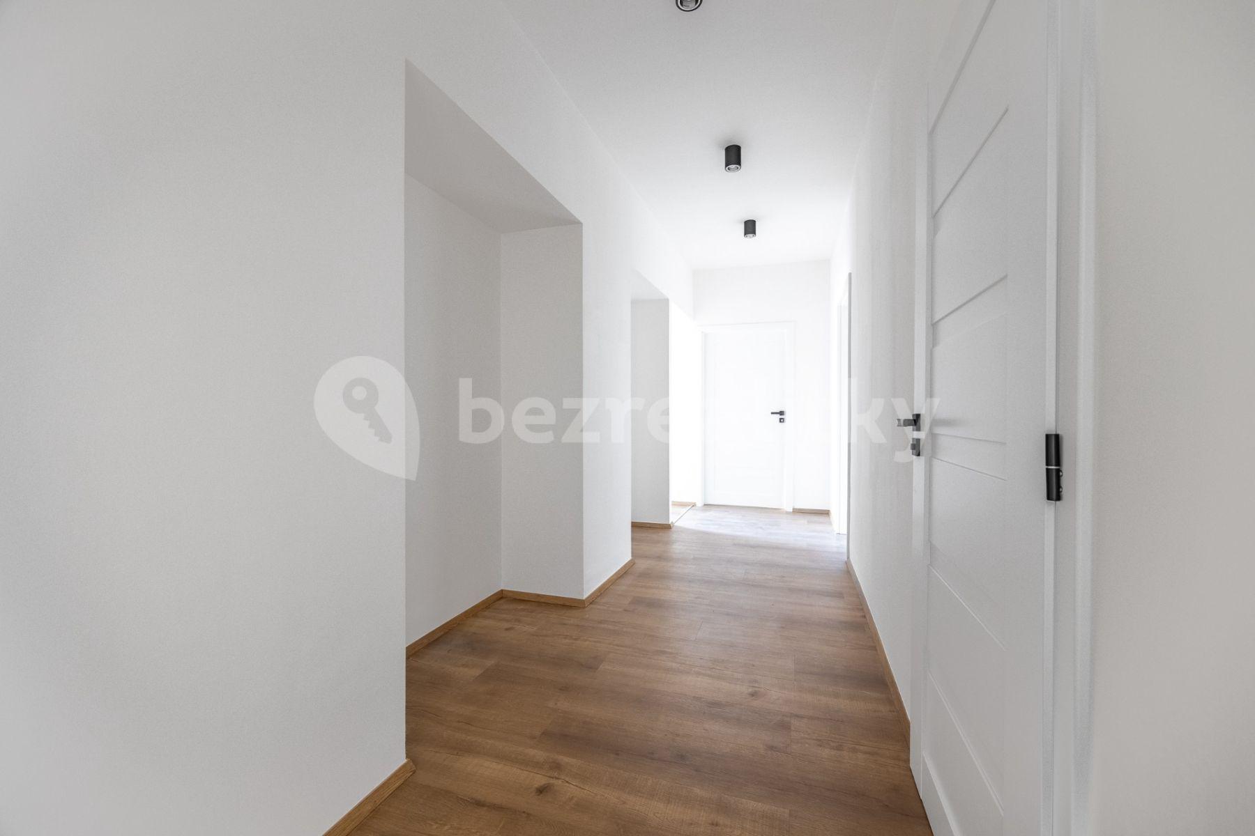 Predaj bytu 3-izbový 68 m², Stehlíkova, Slaný, Středočeský kraj