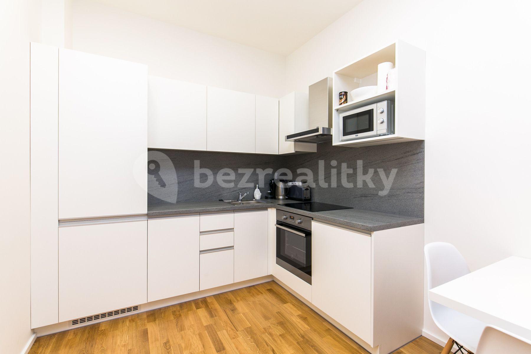 Prenájom bytu 3-izbový 62 m², Dlouhá, Praha, Praha