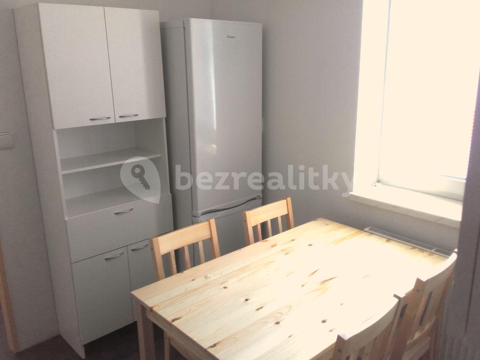 Prenájom bytu 3-izbový 71 m², Ječná, Hradec Králové, Královéhradecký kraj