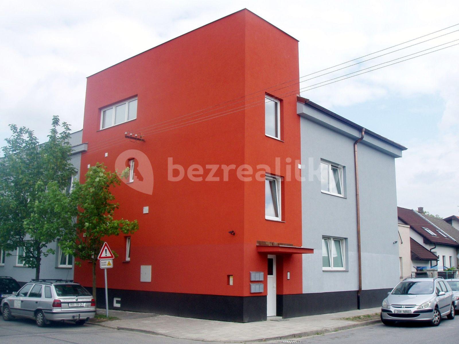 Prenájom bytu 3-izbový 71 m², Ječná, Hradec Králové, Královéhradecký kraj