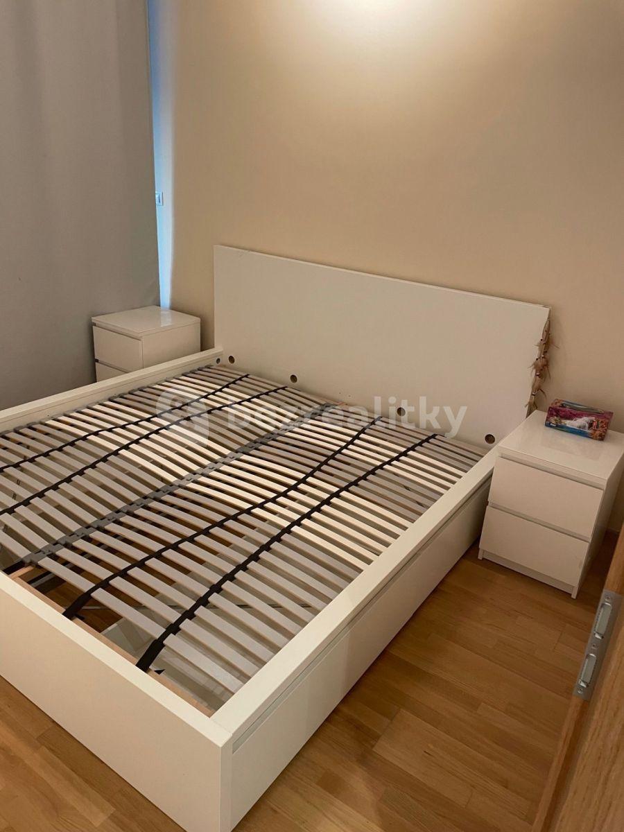 Prenájom bytu 2-izbový 55 m², Vojenova, Praha, Praha