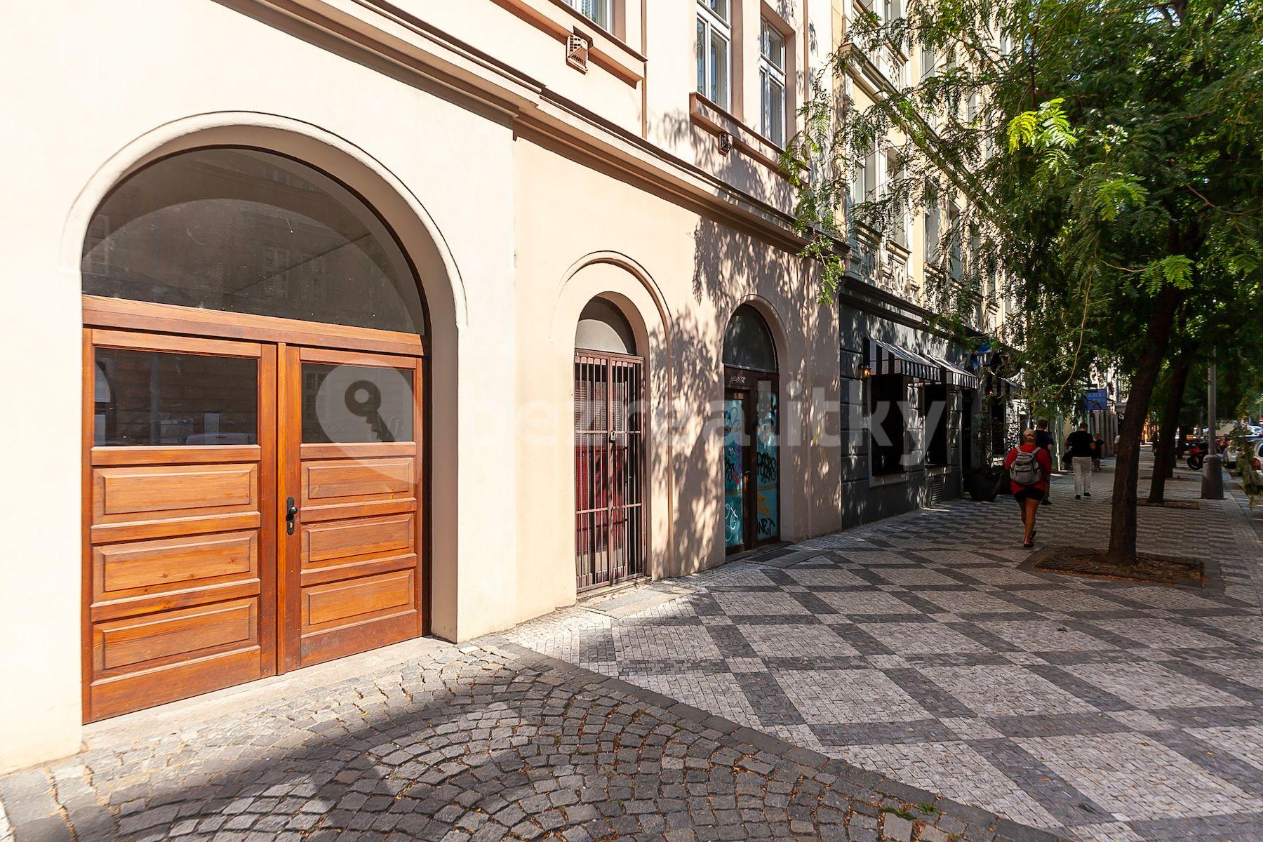 Predaj bytu 2-izbový 61 m², Křižíkova, Praha, Praha