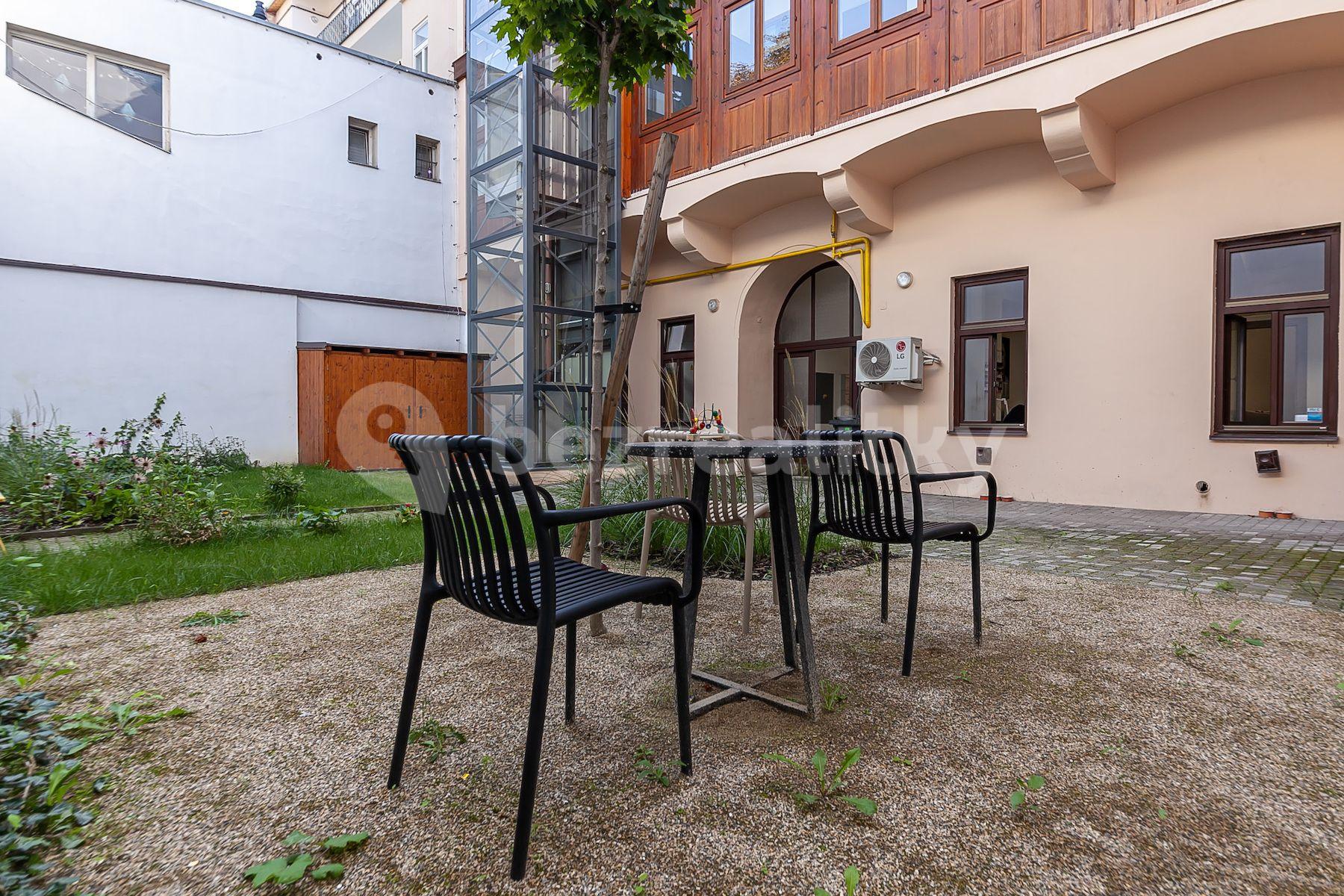 Predaj bytu 2-izbový 61 m², Křižíkova, Praha, Praha