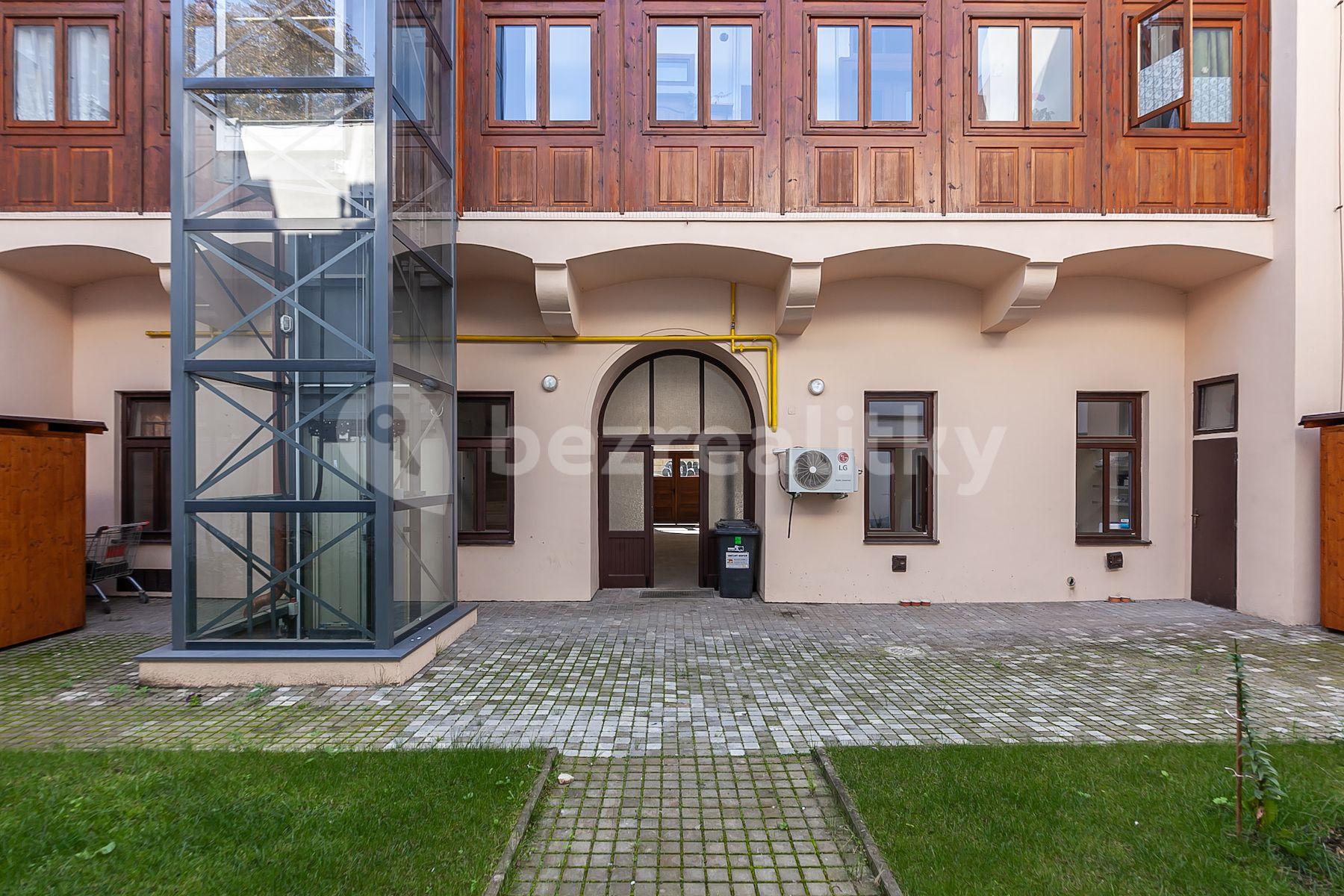 Predaj bytu 2-izbový 61 m², Křižíkova, Praha, Praha