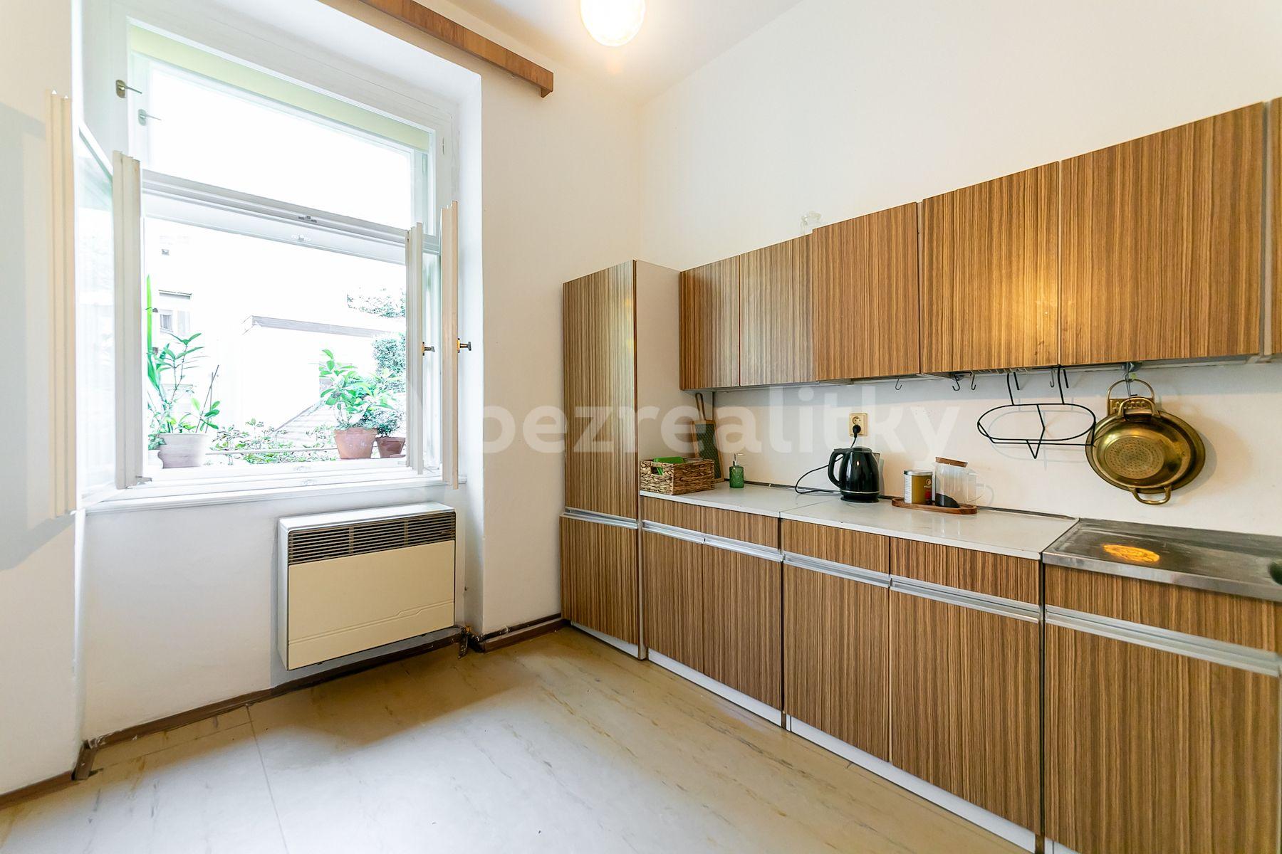 Predaj bytu 1-izbový 53 m², Janovského, Praha, Praha