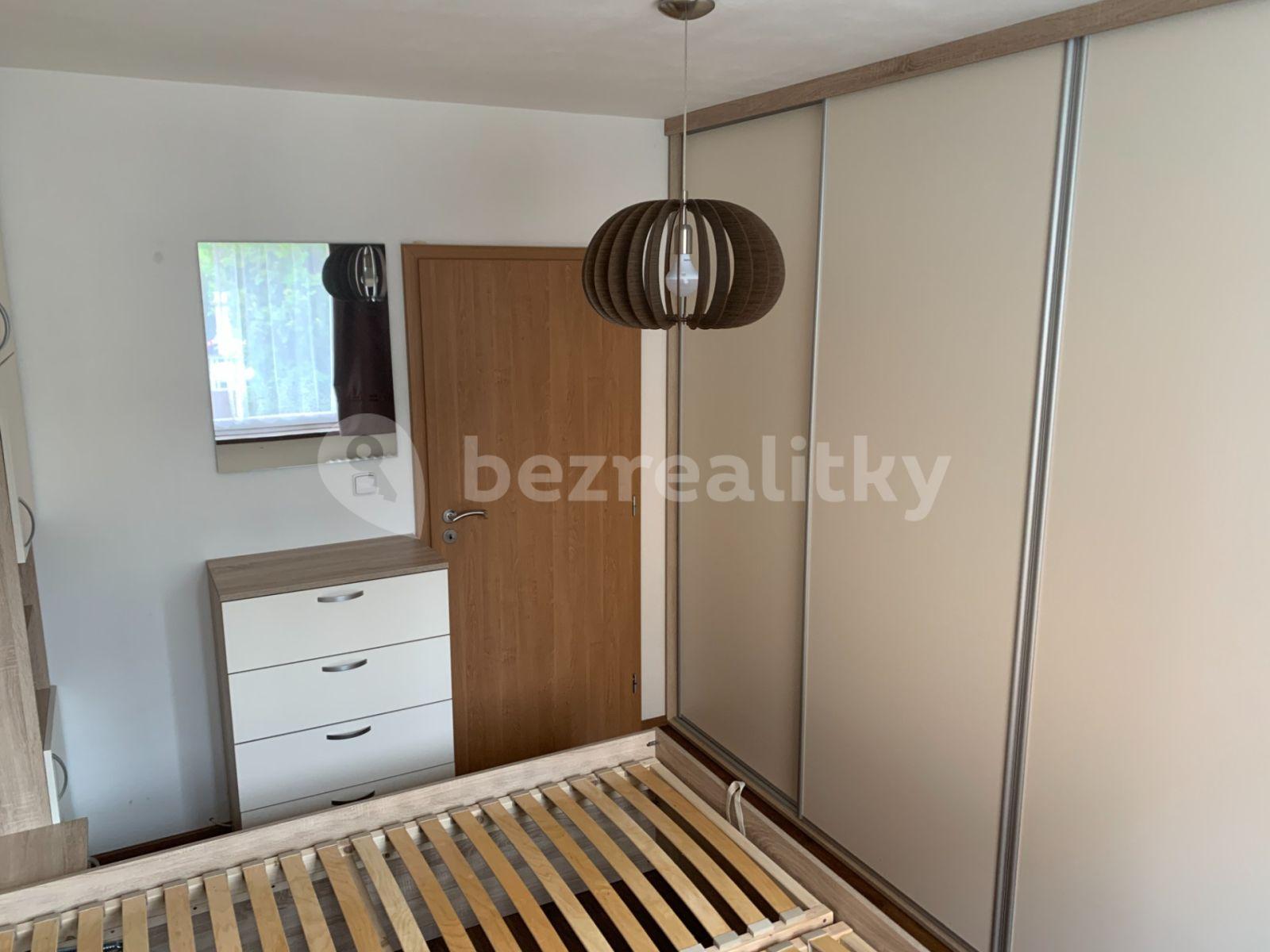 Prenájom bytu 4-izbový 96 m², Točitá, Praha, Praha