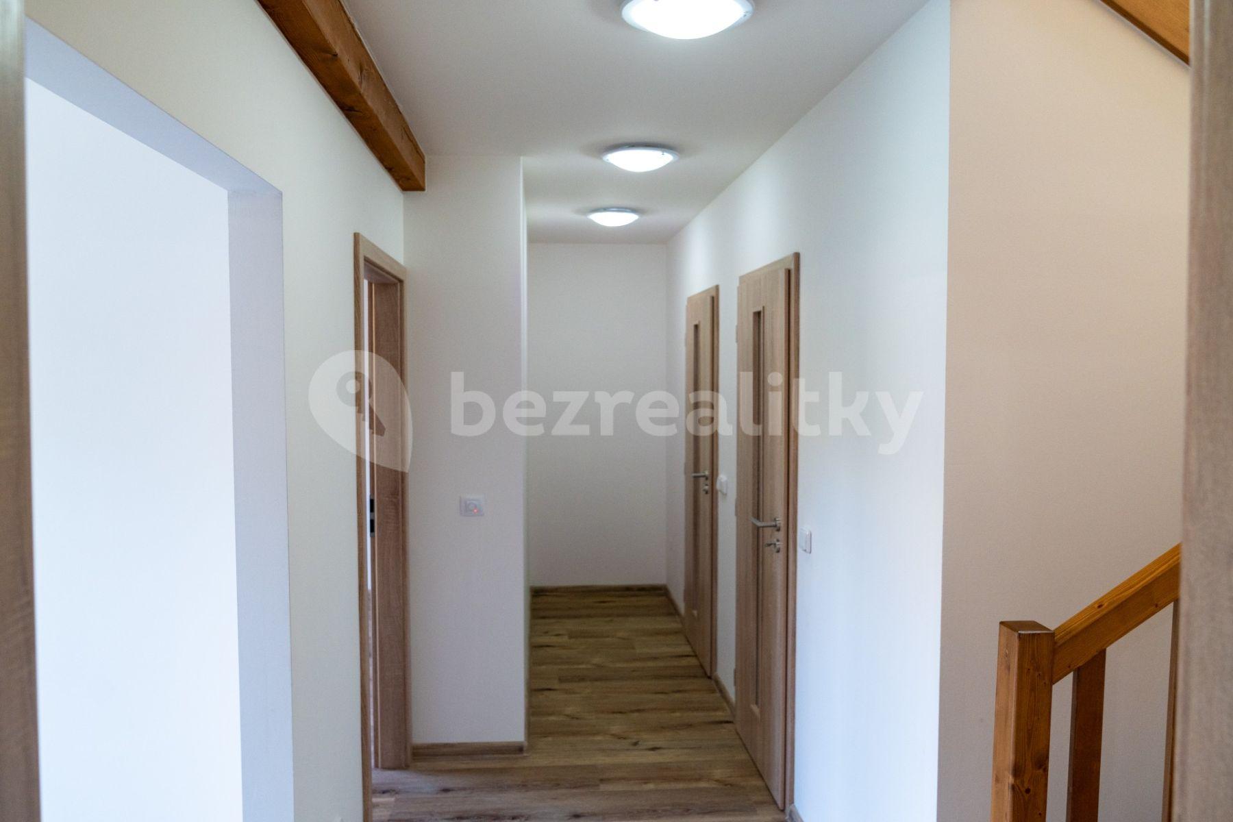 Predaj domu 102 m², pozemek 558 m², Řehenice, Středočeský kraj