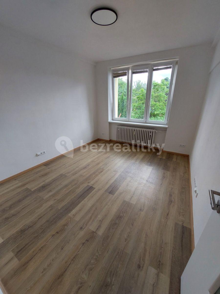 Prenájom bytu 2-izbový 56 m², Křižná, Valašské Meziříčí, Zlínský kraj