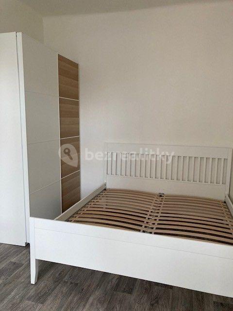 Prenájom bytu 1-izbový 34 m², Bulovka, Praha, Praha