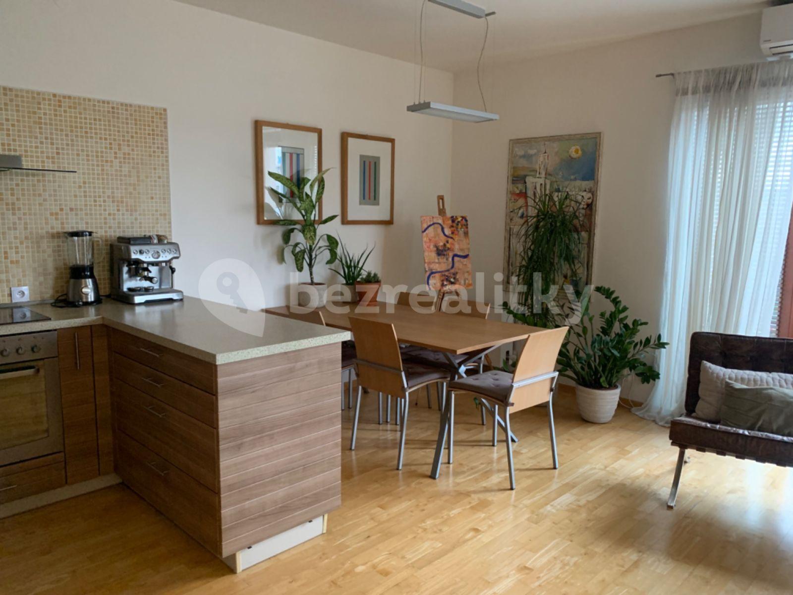 Prenájom bytu 2-izbový 62 m², Vršovická, Praha, Praha