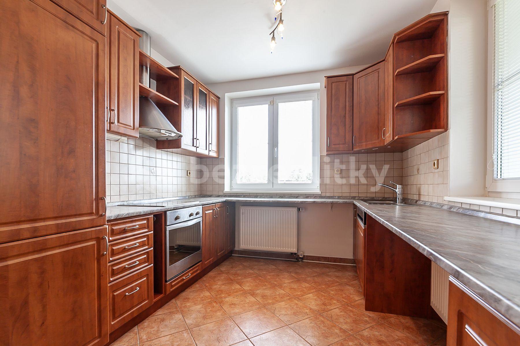 Predaj domu 203 m², pozemek 953 m², Diamantová, Praha, Praha