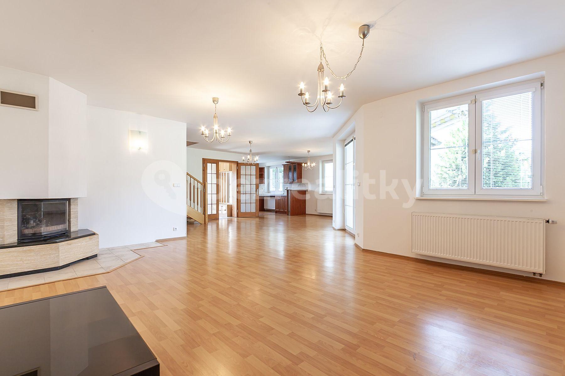 Predaj domu 203 m², pozemek 953 m², Diamantová, Praha, Praha