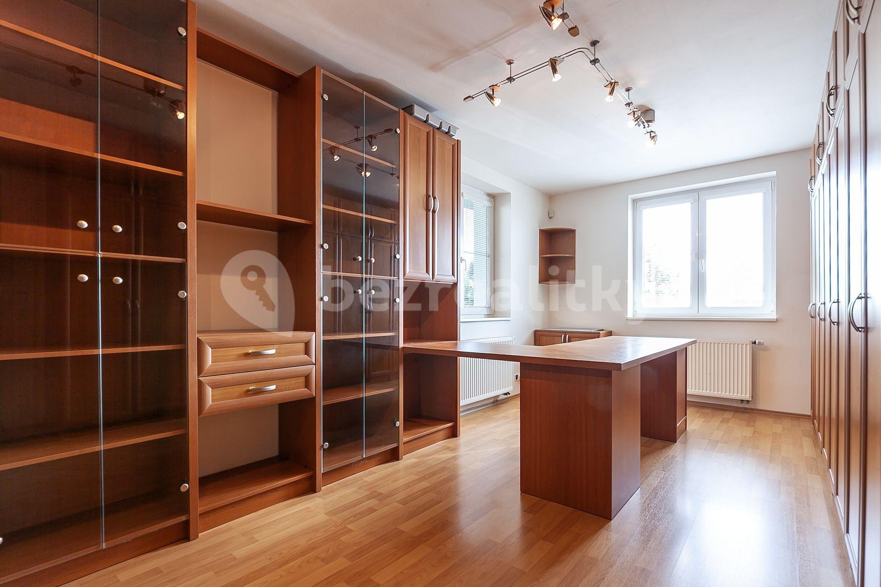 Predaj domu 203 m², pozemek 953 m², Diamantová, Praha, Praha