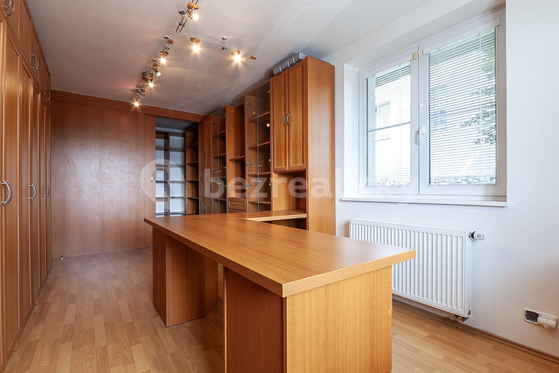 Predaj domu 203 m², pozemek 953 m², Diamantová, Praha, Praha