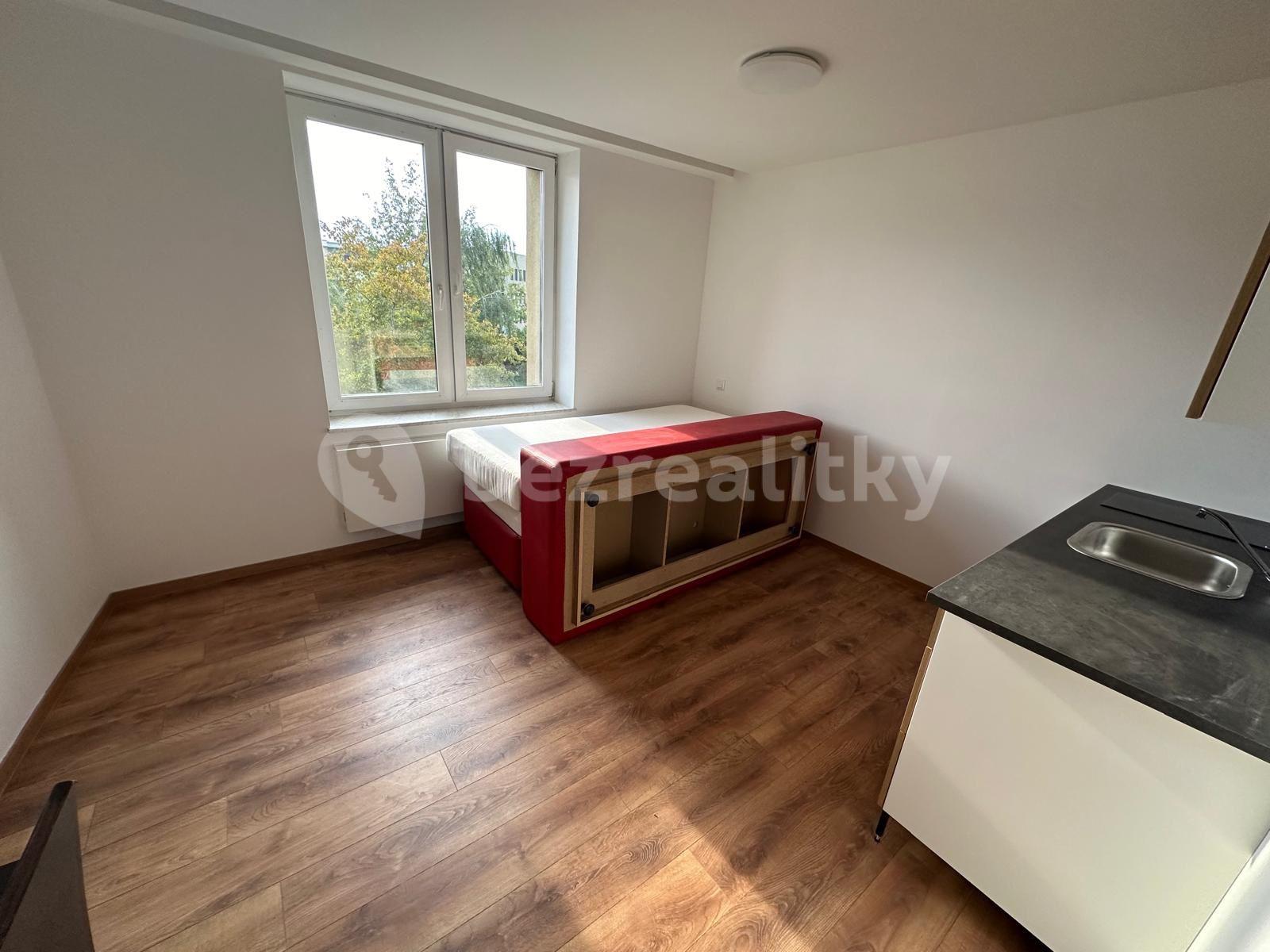 Prenájom bytu 1-izbový 23 m², Suchdolské náměstí, Praha, Praha