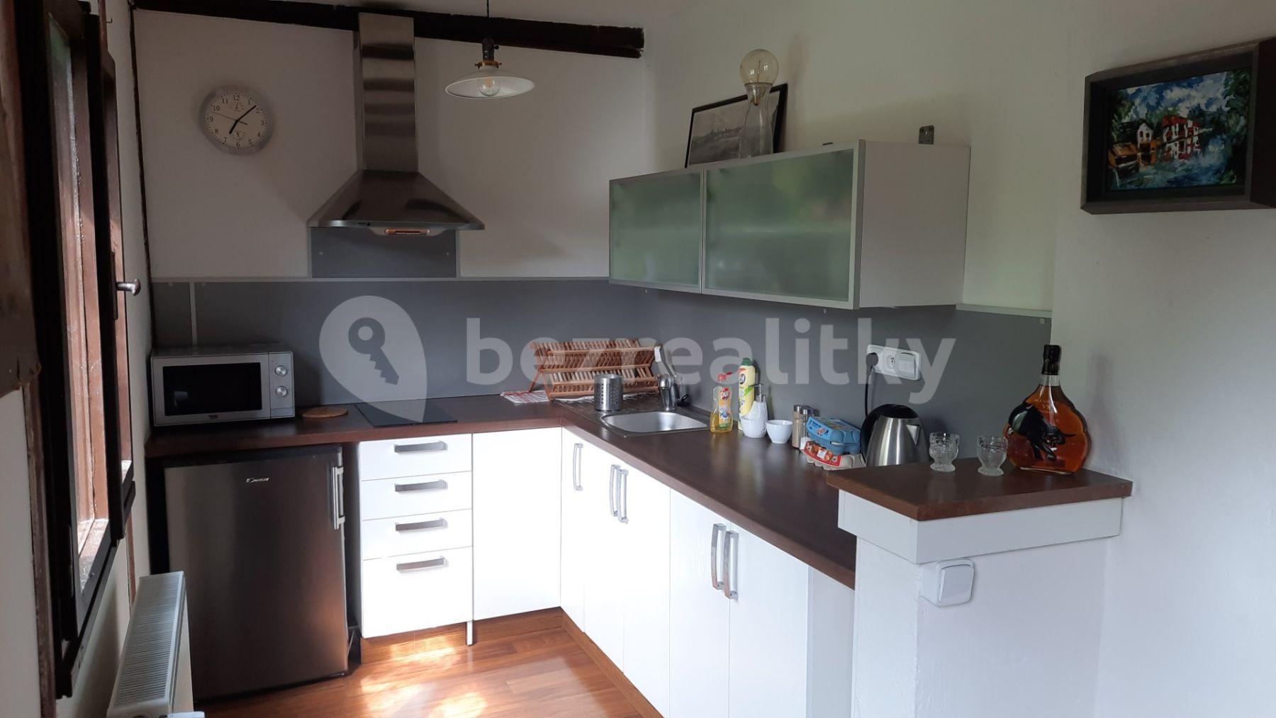 Prenájom rekreačného objektu 74 m², pozemek 400 m², Samopše, Středočeský kraj