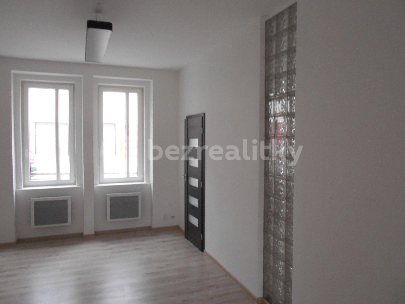 Prenájom bytu 2-izbový 57 m², Louny, Ústecký kraj