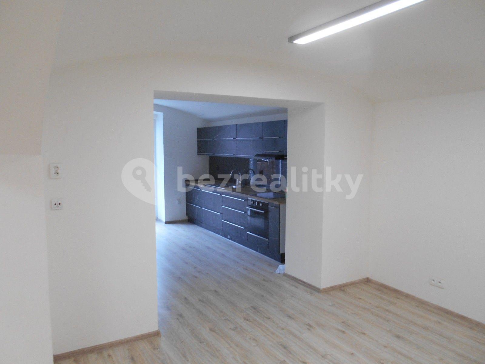 Prenájom bytu 2-izbový 57 m², Louny, Ústecký kraj