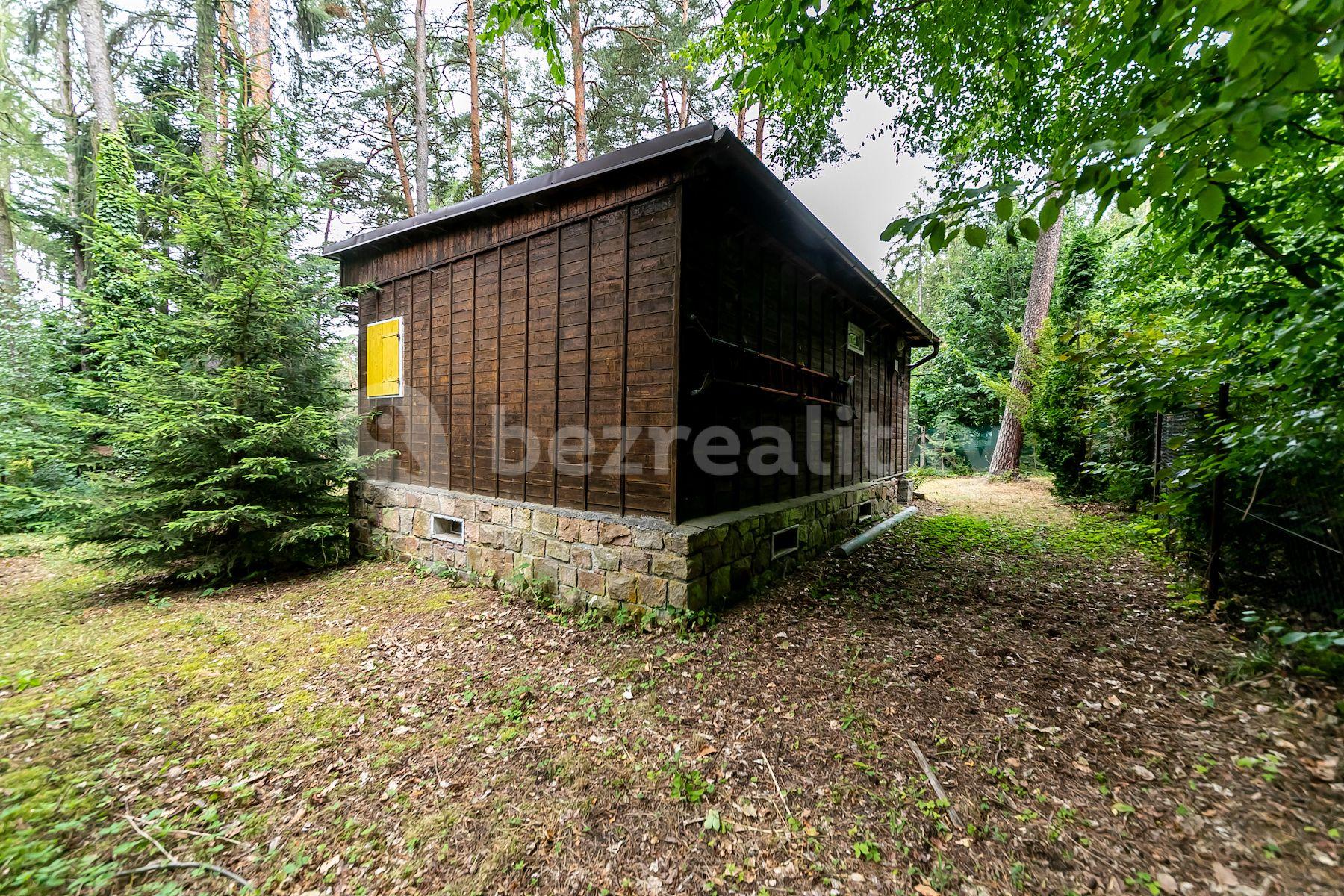 Predaj pozemku 1.226 m², U Vodárny, Jevany, Středočeský kraj