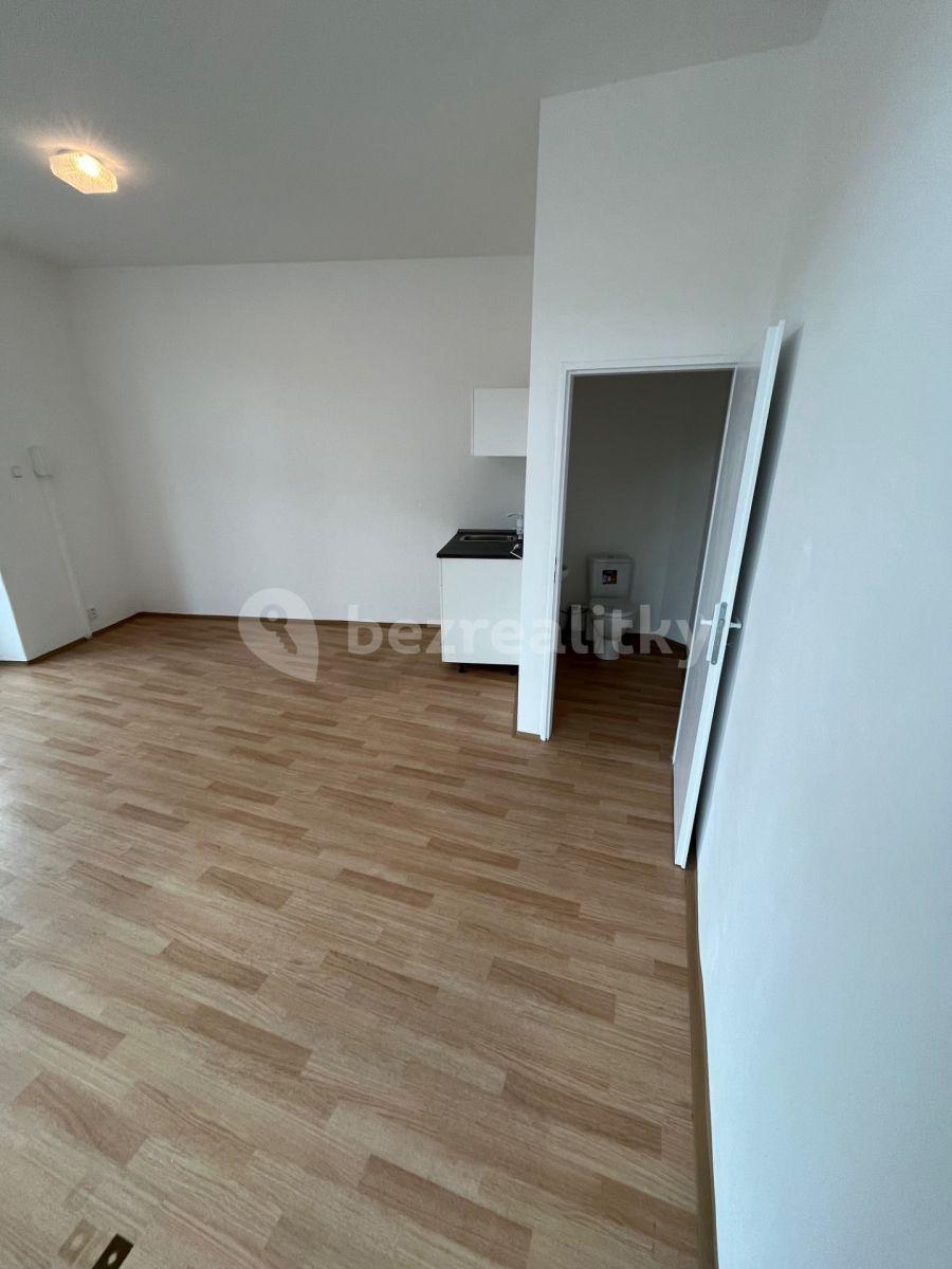 Prenájom nebytového priestoru 20 m², Kolbenova, Praha, Praha