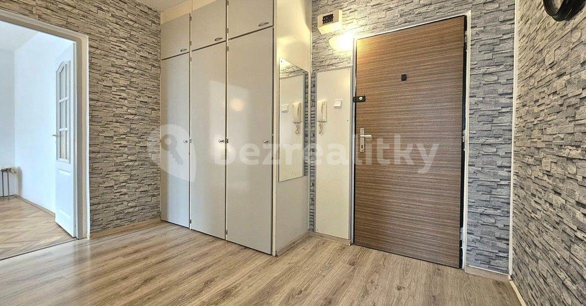 Prenájom bytu 2-izbový 52 m², Plešivecká, Karlovy Vary, Karlovarský kraj